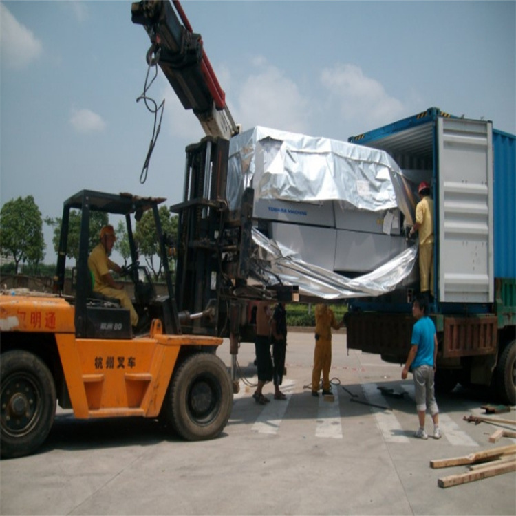 新华镇附近的随车吊出租服务：选择指南与注意事项