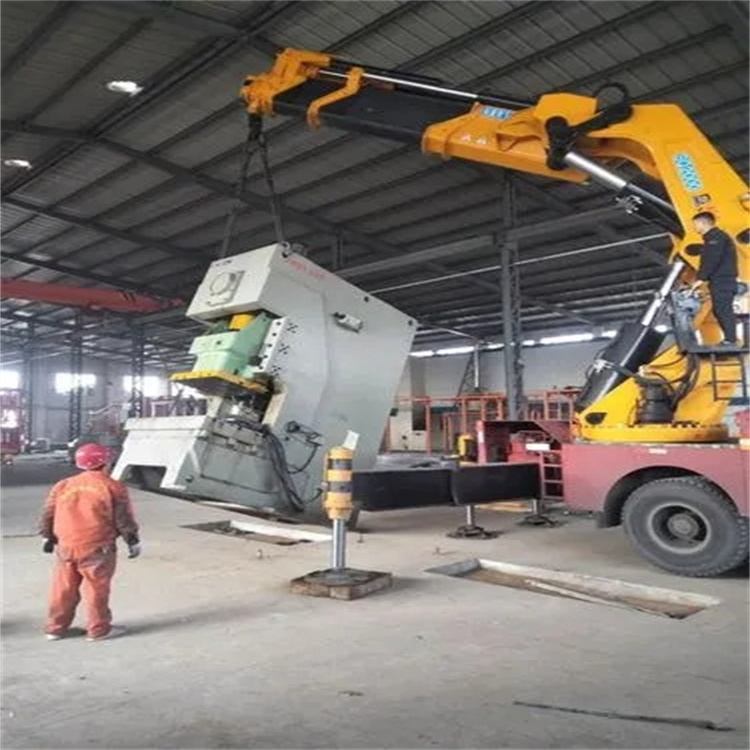 新华镇80吨折臂吊车出租附近电话